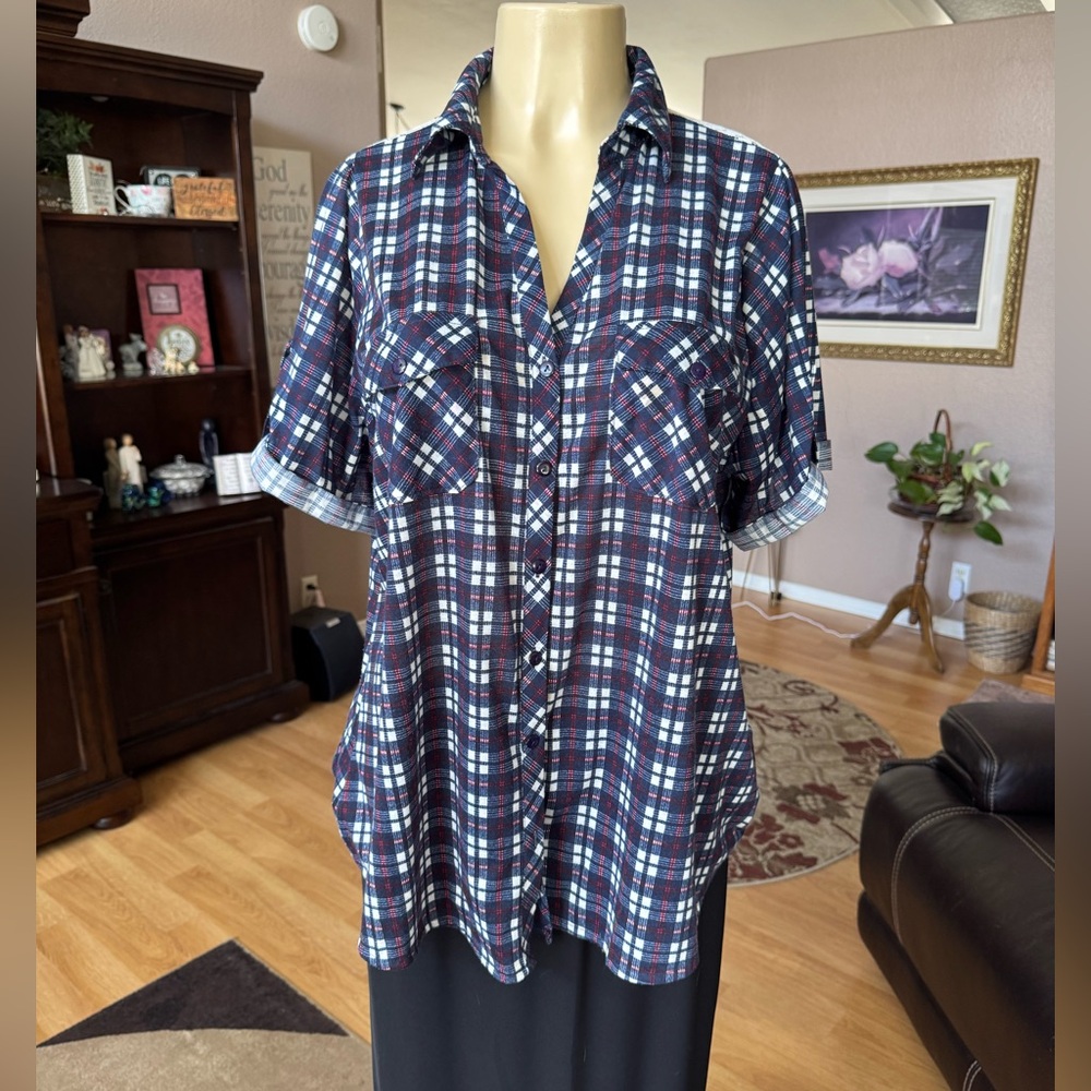 R N B plaid short sleeve blouse w/white lace-size XXL